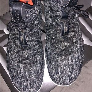 Lebrons basketball shoes